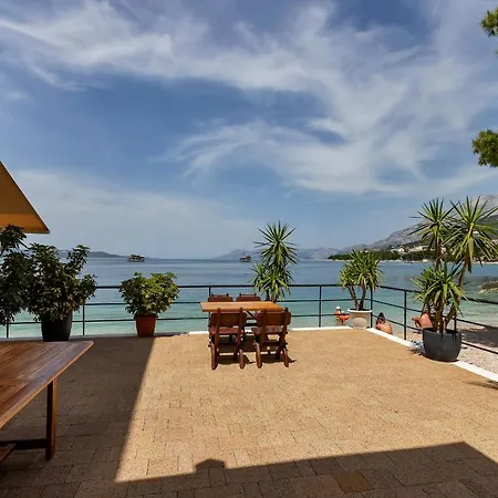 بيت ضيافة Riviera - Zuta Kuca