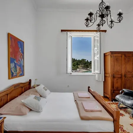 Gasthof Riviera - Zuta Kuca Makarska