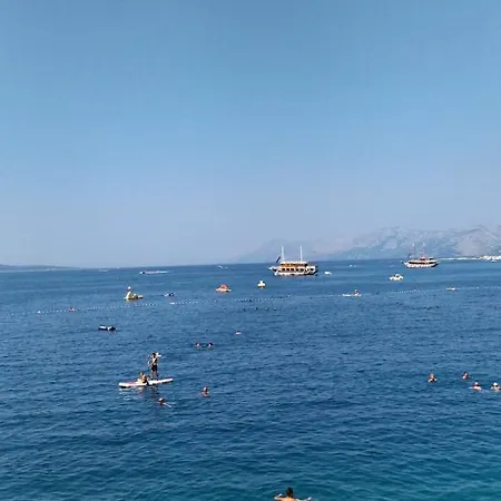 Riviera - Zuta Kuca Gasthof Makarska