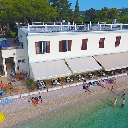 Gasthof Riviera - Zuta Kuca