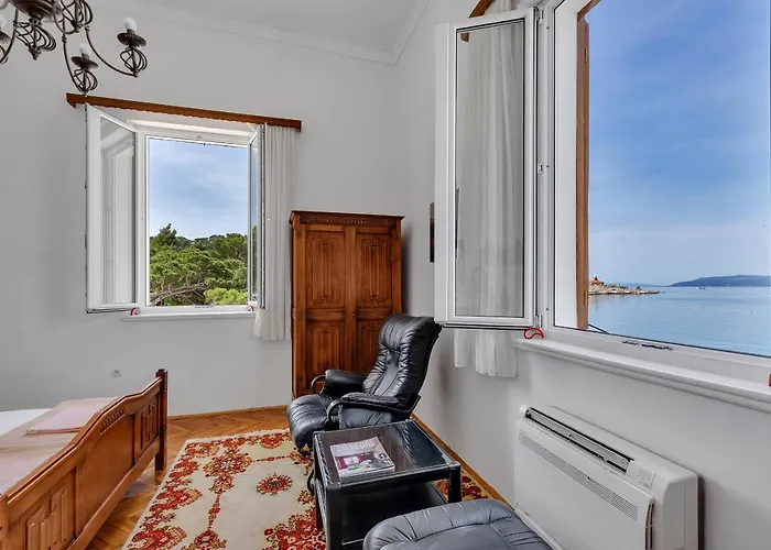 Πανσιόν Riviera - Zuta Kuca Μακάρσκα